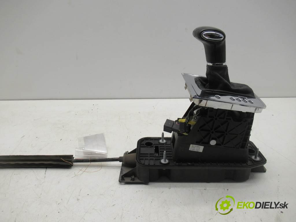 Volkswagen Passat B6  2007 140KM KOMBI 5D 2.0TDI 140KM 05-10 2000 Kulisa - - 3C1713025H (Rýchlostné páky / kulisy)