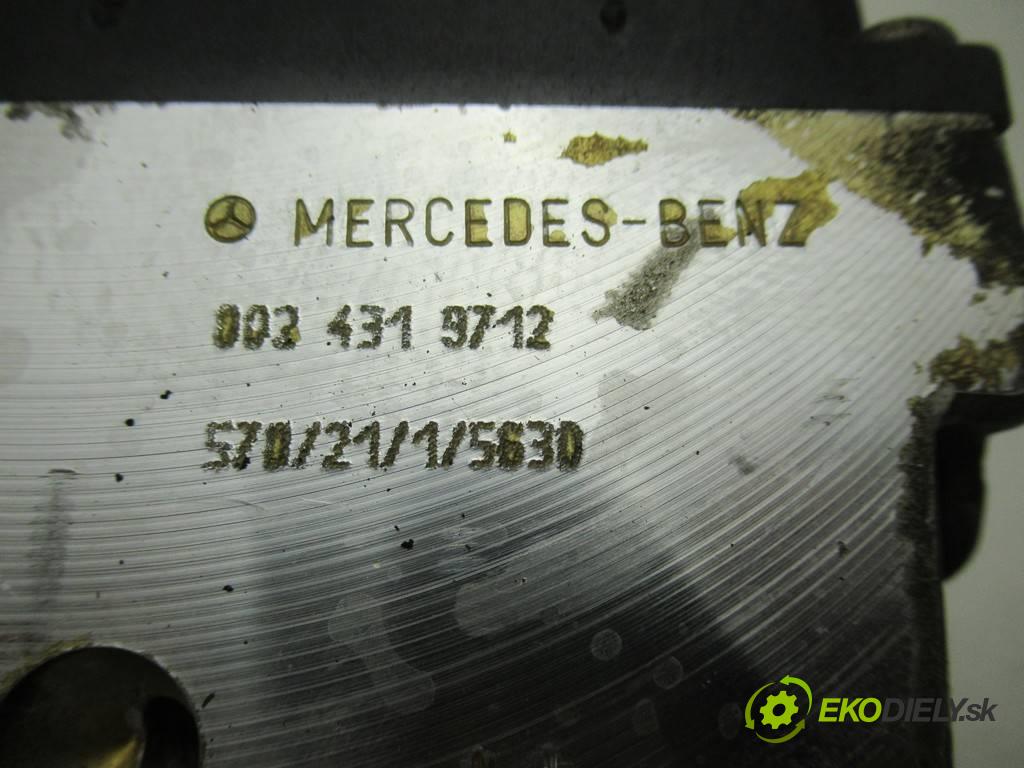 Mercedes-Benz W210  1995  SEDAN 4D 2.2D 95KM 95-99 2200 pumpa ABS 0034319712 (Pumpy brzdové)