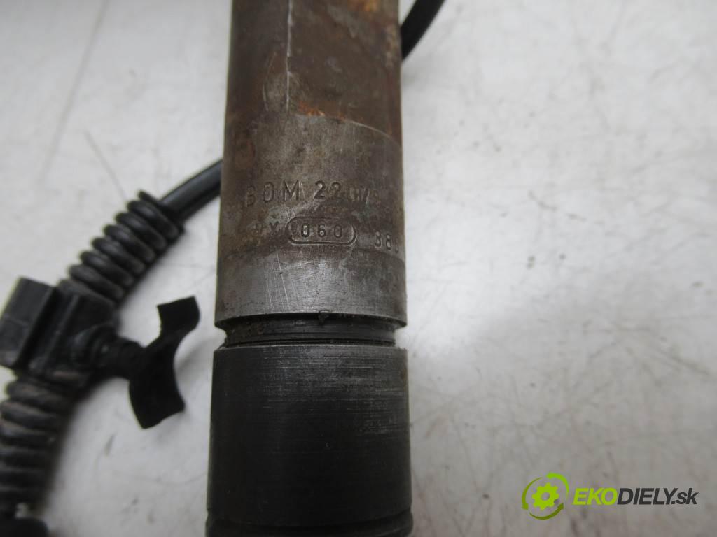 Skoda Octavia I LIFT  2003  SEDAN 4D 1.9TDI 90KM 00-10 1900 Vstrekovacie ventily 038130201S (Vstrekovacie ventily)