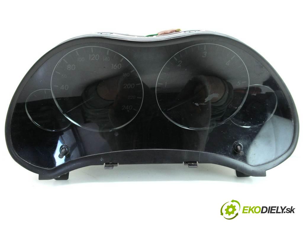 Toyota Avensis II T25  2003 116KM KOMBI 5D 2.0D-4D 116KM 03-09 2000 prístrojovka 83800-05630-H (Přístrojové desky, displeje)