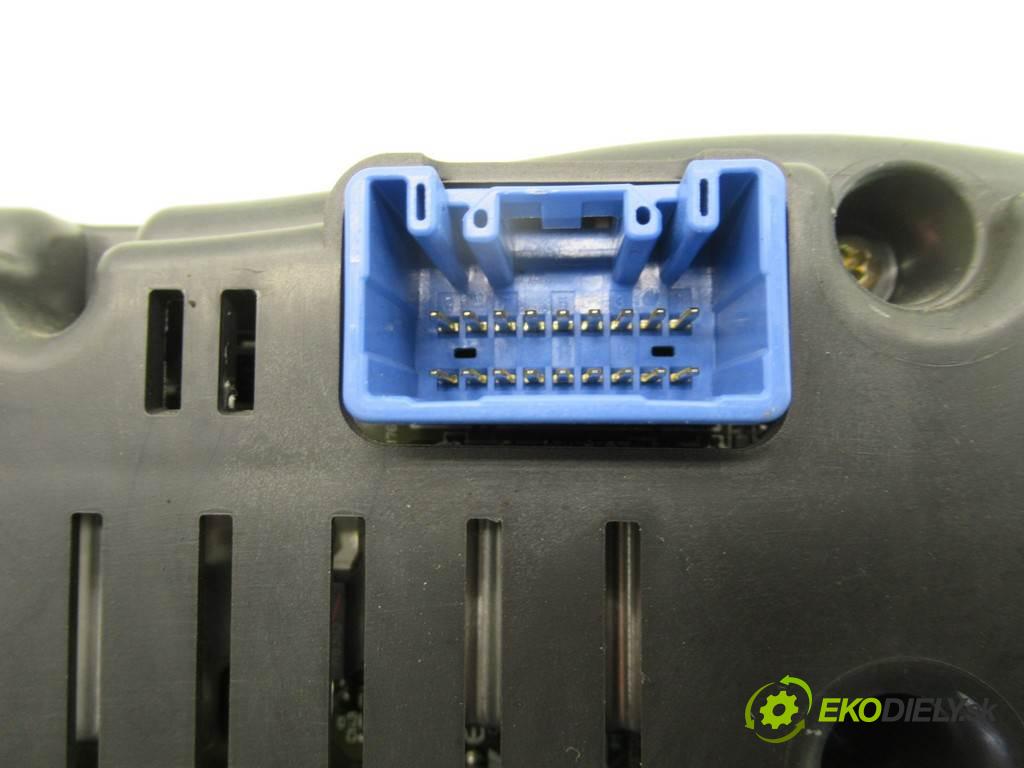 Toyota Avensis II T25  2003 116KM KOMBI 5D 2.0D-4D 116KM 03-09 2000 prístrojovka 83800-05630-H (Přístrojové desky, displeje)