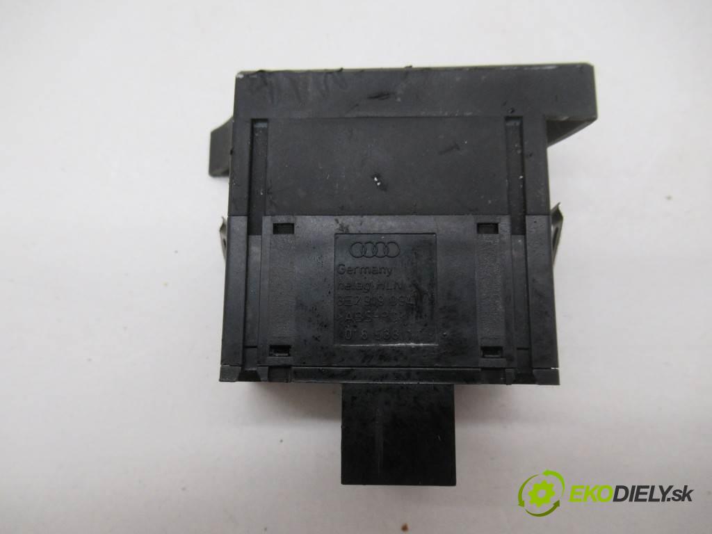 Audi A4 B6  2001  SEDAN 4D 1.8T 150KM 01-04 1800 přepínač nastavení světel 8E2919094 (Ovládaní topení a přepínače)