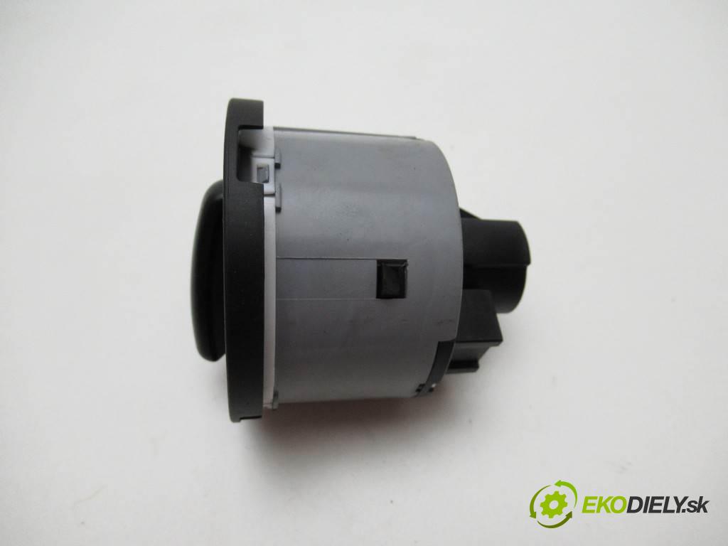 Skoda Octavia II LIFT  2009 75kW SEDAN 4D 1.6B 102KM 08-13 1600 Spínač svetiel na prístrojovej doske 1Z0941431J (Prepínače, spínače, tlačidlá a ovládače kúrenia)