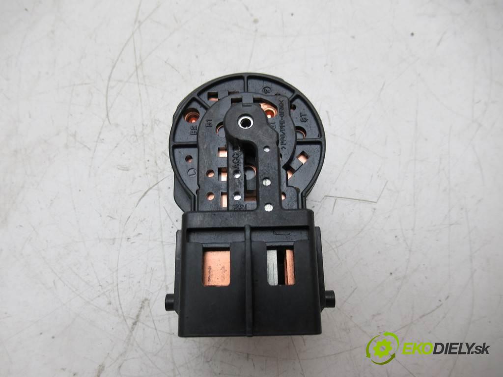 Mazda 5 Premacy II  2006 145KM 2.0B 145KM 05-08 2000 kostka vložka spínací skříňky  (Spínací skříňky a klíče)