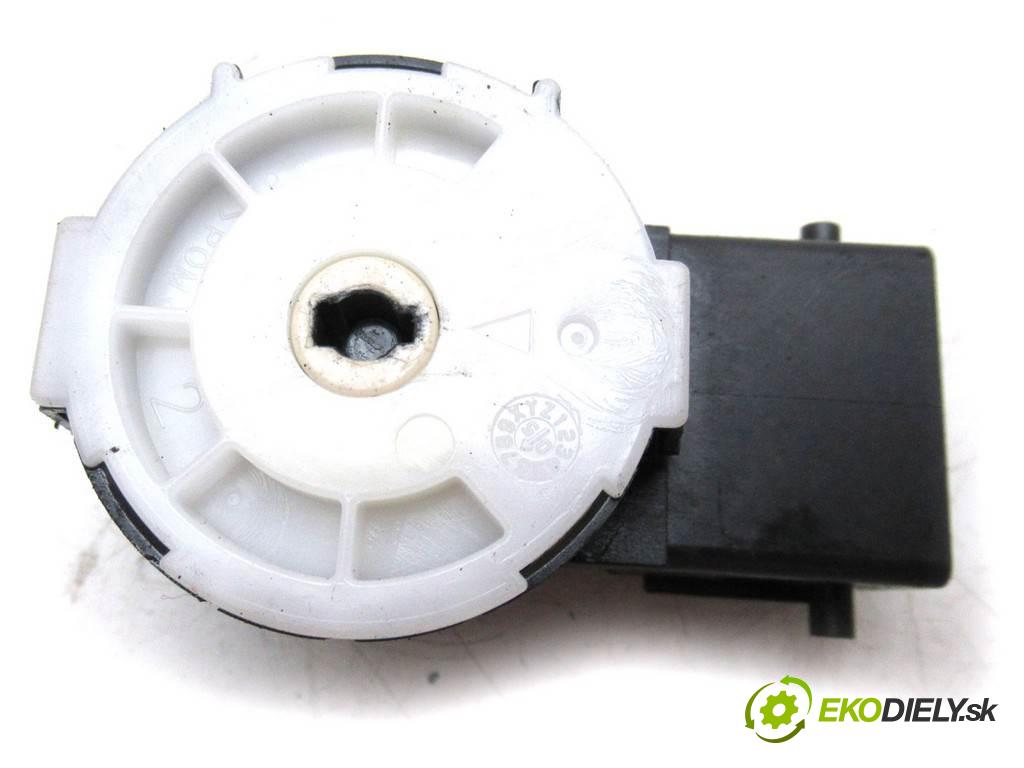 Mazda 5 Premacy II  2006 145KM 2.0B 145KM 05-08 2000 kostka vložka spínací skříňky  (Spínací skříňky a klíče)