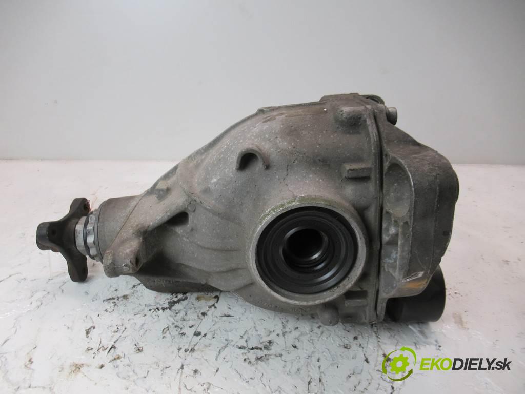 BMW F10    3.0D  Most zad ,diferenciál 7573821 (Zadné) 7573821