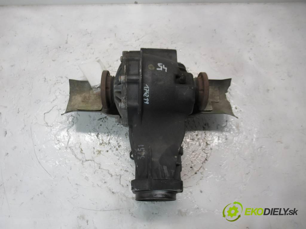 Audi A8 D3    4.0TDI  Most zad ,diferenciál 01R525131G (Zadné)