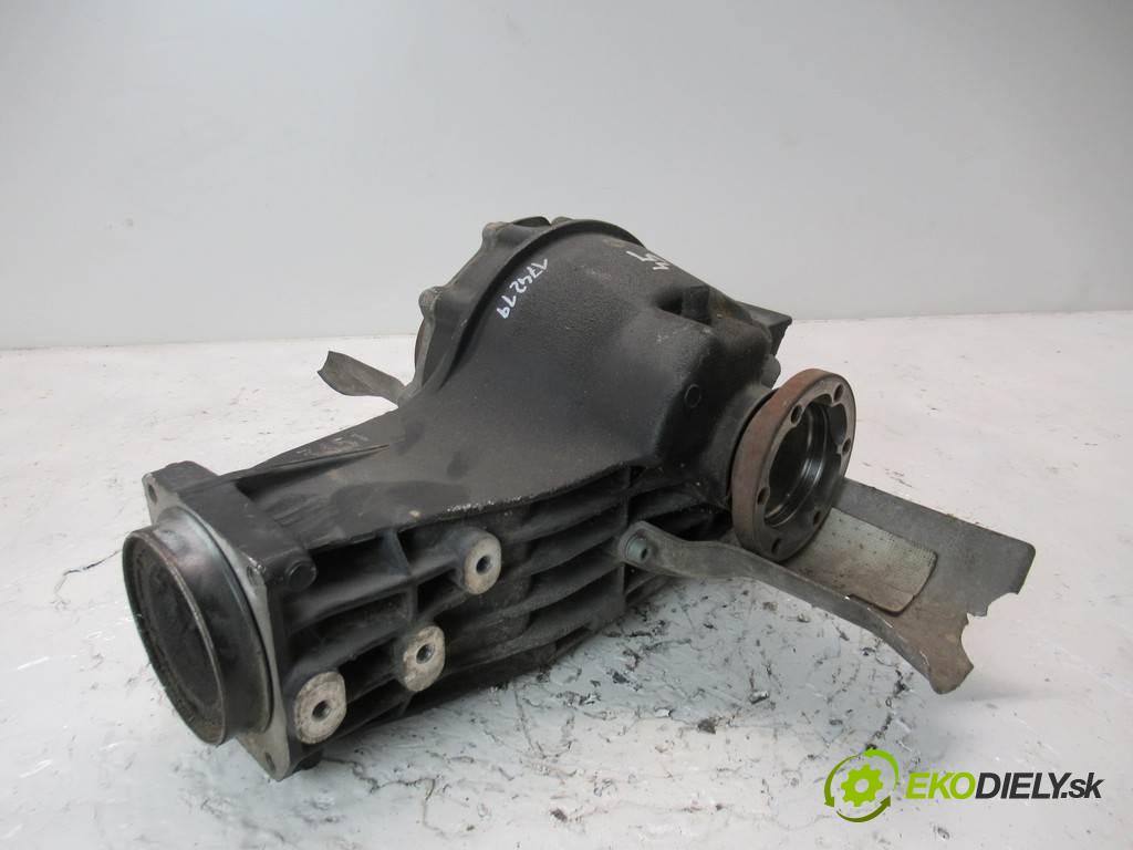 Audi A8 D3    4.0TDI  Most zad ,diferenciál 01R525131G (Zadné)