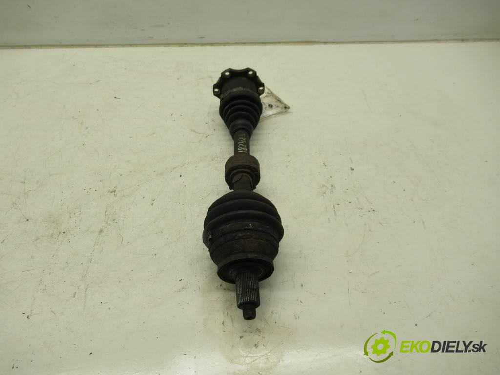 Volkswagen Polo IV 9N  2003  HATCHBACK 3D 1.4TDI 75KM 01-09 1400 Poloos ľavá strana  (Poloosy)