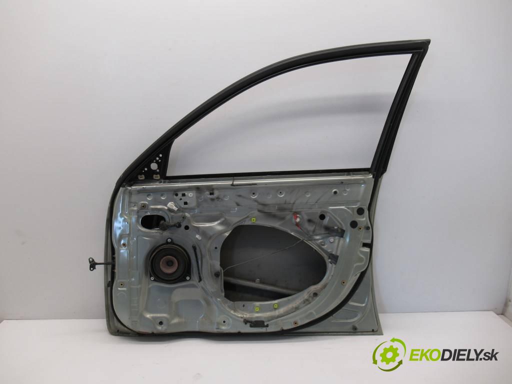 Toyota Avensis  1999  T22 KOMBI 5D 1.6B 110KM 98-03 1600 Dvere predný pravé  (Ostatné)