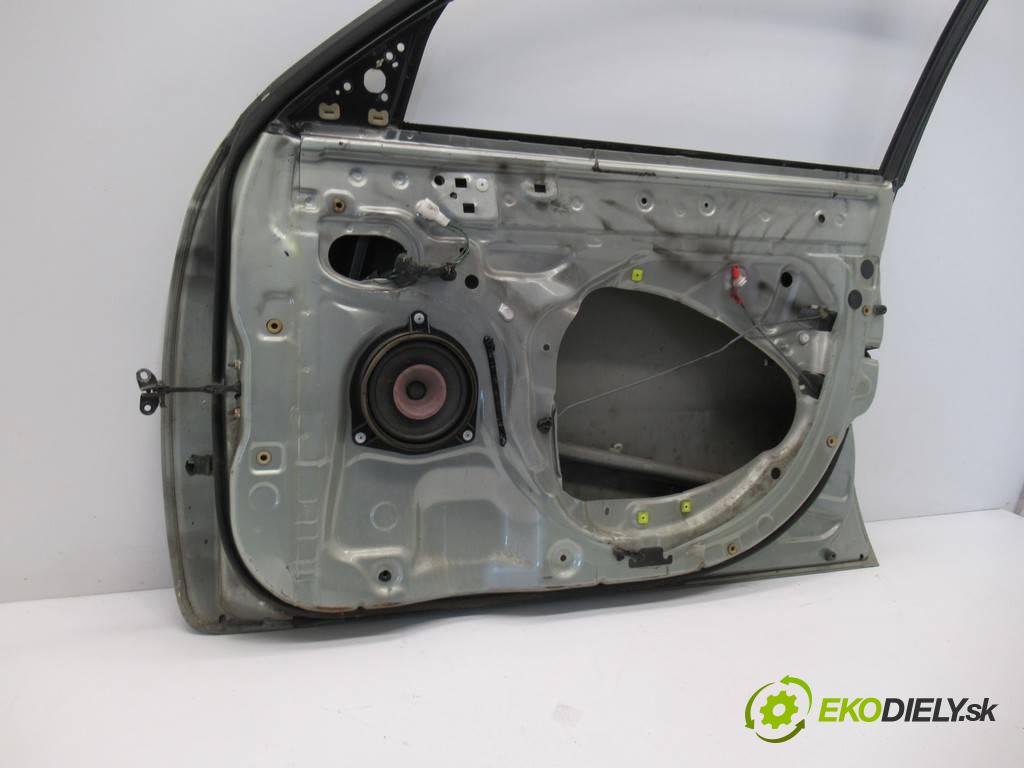 Toyota Avensis  1999  T22 KOMBI 5D 1.6B 110KM 98-03 1600 Dvere predný pravé  (Ostatné)