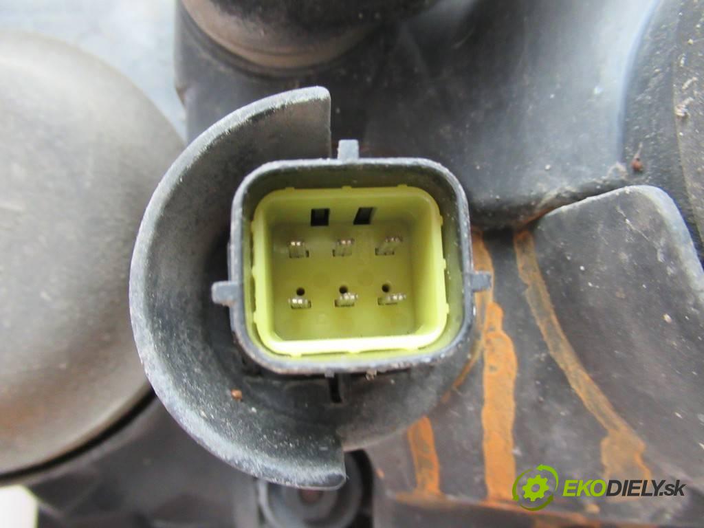 Toyota Avensis  1999  T22 KOMBI 5D 1.6B 110KM 98-03 1600 Svetlomet ľavy  (Ostatné)