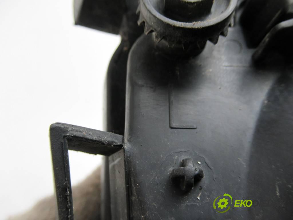 Toyota Avensis  1999  T22 KOMBI 5D 1.6B 110KM 98-03 1600 Svetlomet ľavy  (Ostatné)