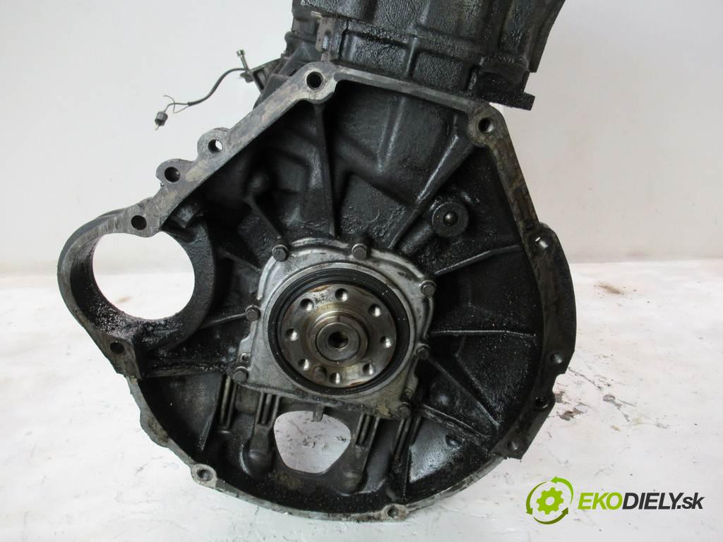 Mercedes-Benz W124  1987  SEDAN 4D 2.3B 136KM 84-97 2300 motor 102982 (Motory (kompletní))