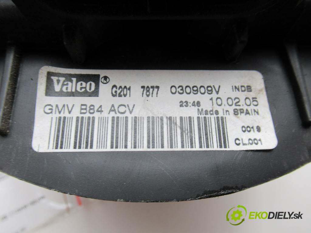 Renault Megane II  2005  SEDAN 4D 1.6B 113KM 02-08 1600 ventilátor - topení  (Ventilátory topení)