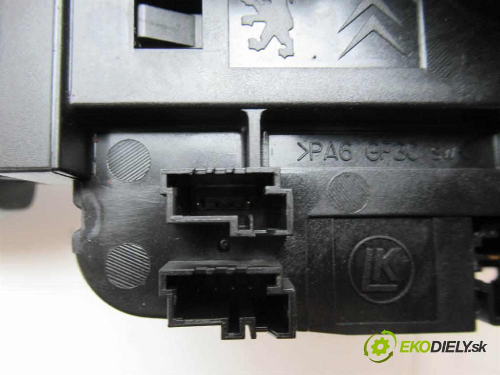 Peugeot 3008 LIFT  2015 150KM 2.0 BLUEHDI 150KM 09-16 2000 Prepínač kombinovaný 96773912ZD (Prepínače, spínače, tlačidlá a ovládače kúrenia)