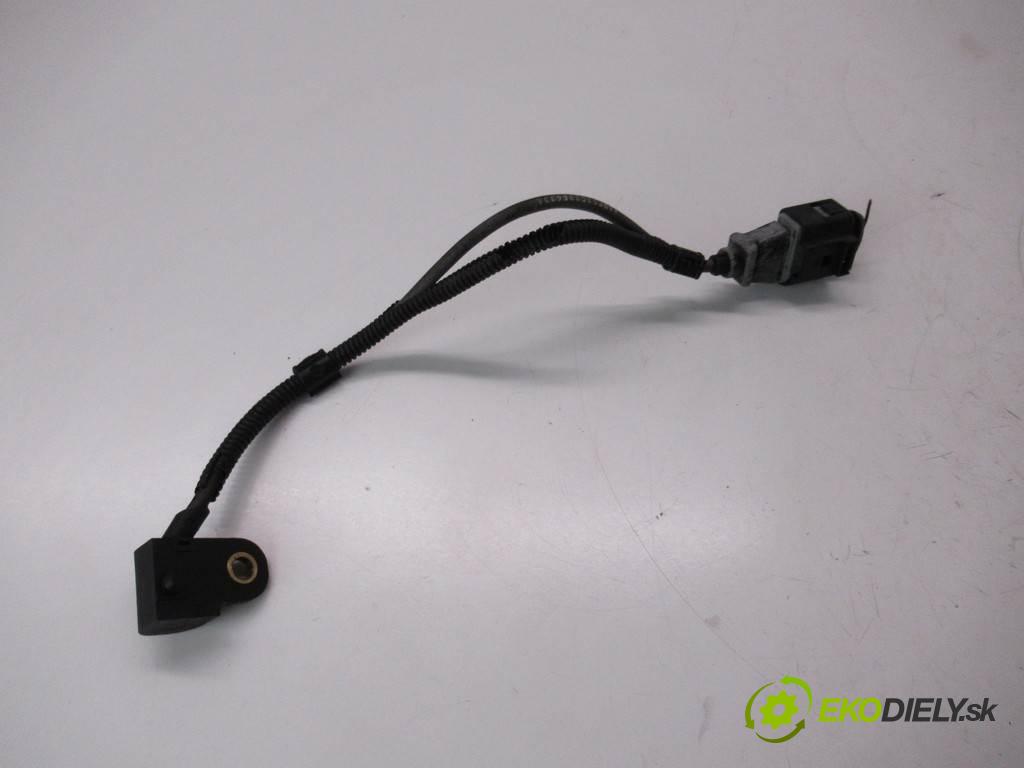 Skoda Octavia II LIFT  2010  KOMBI 5D 2.0TDI 140KM 08-13 2000 Snímač pozície vačkového hriadeľa - 03G906433A (Snímače polohy kľuky, vačky)