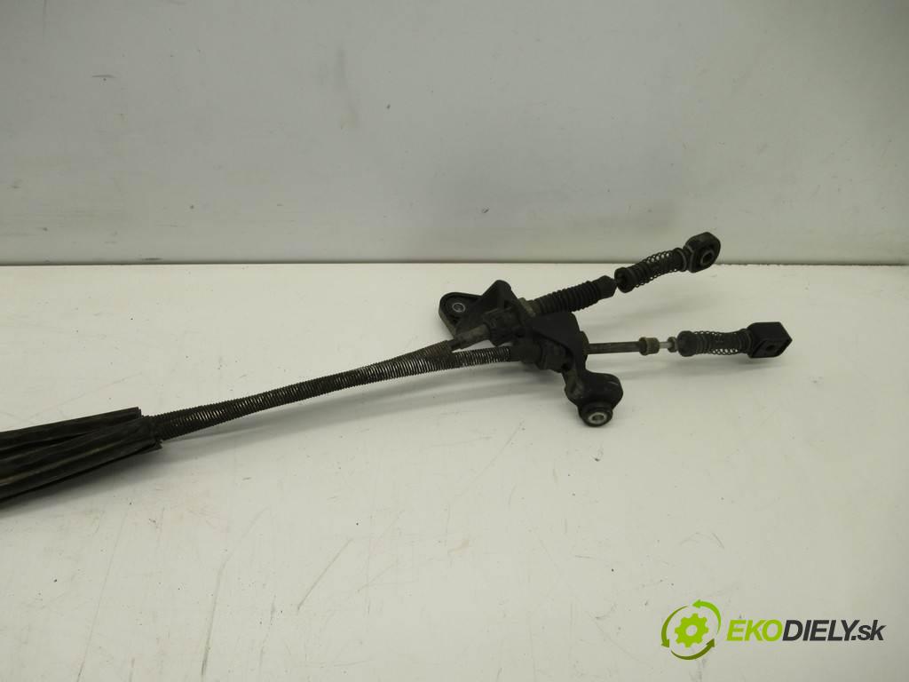 Skoda Octavia II LIFT  2010  KOMBI 5D 2.0TDI 140KM 08-13 2000 Kulisa - - 1K0711061B (Rýchlostné páky / kulisy)