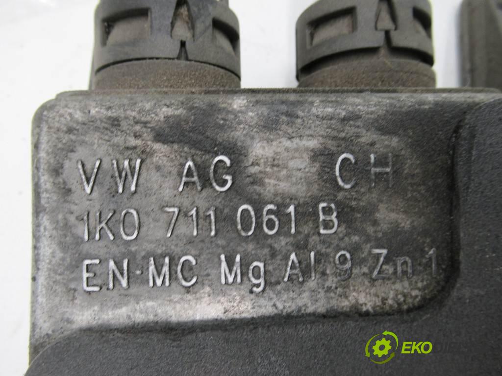 Skoda Octavia II LIFT  2010  KOMBI 5D 2.0TDI 140KM 08-13 2000 Kulisa - - 1K0711061B (Rýchlostné páky / kulisy)