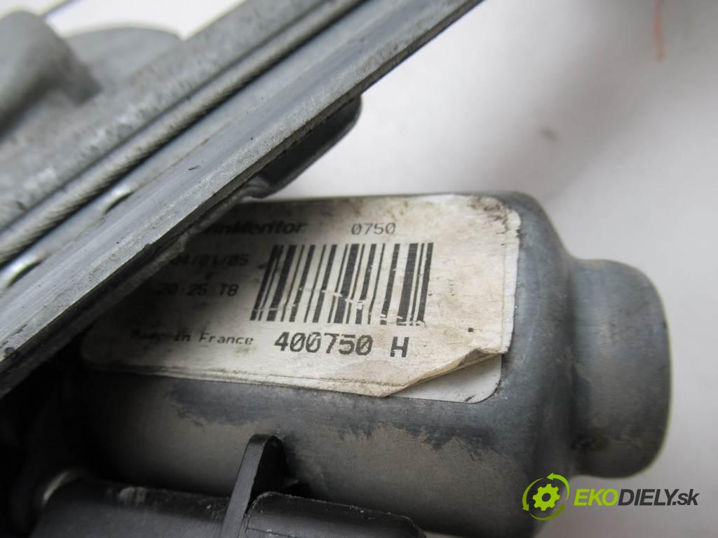 Renault Scenic II  2005  1.9DCI 120KM 03-06 1900 Mechanizmus okna zad pravy  (Ostatné)