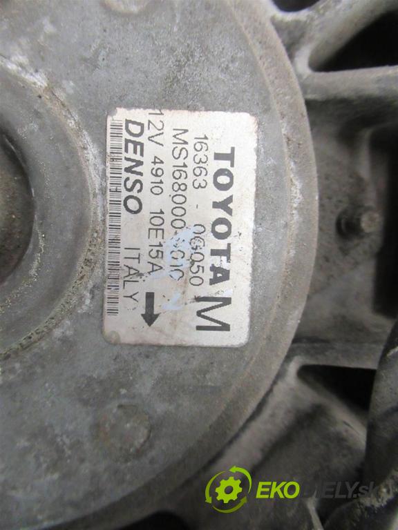 Toyota Corolla E12  2004  KOMBI 5D 2.0D-4D 110KM 02-07 2000 ventilátor chladiče 122750-8801 (Ventilátory)