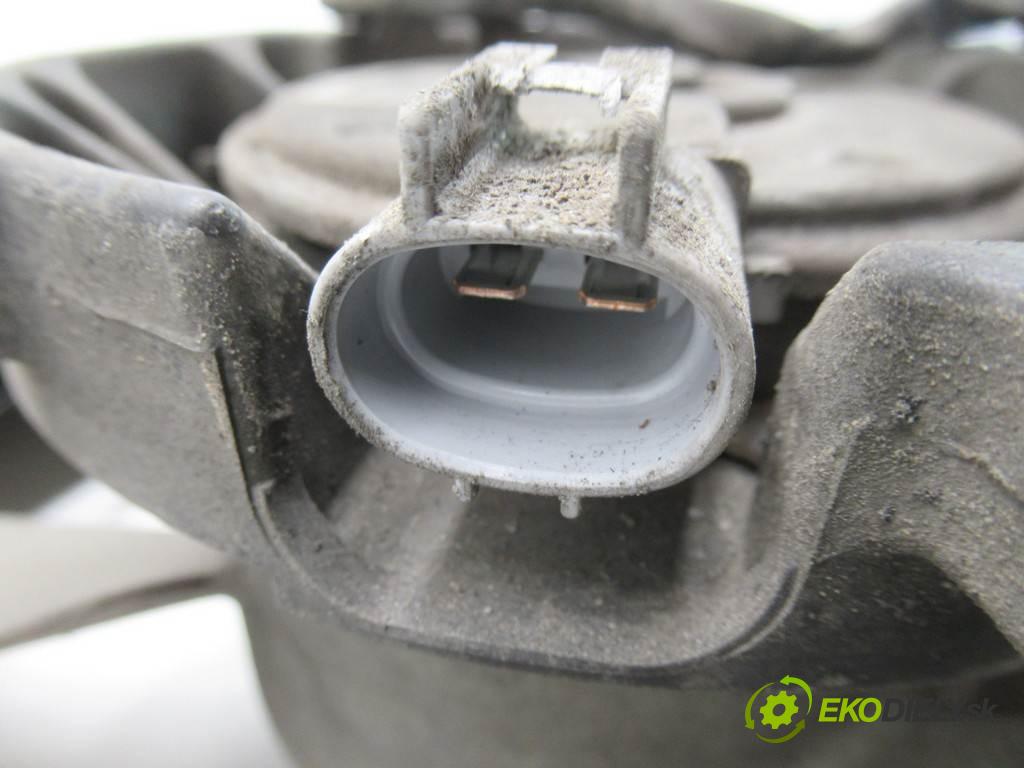 Toyota Corolla E12  2004  KOMBI 5D 2.0D-4D 110KM 02-07 2000 ventilátor chladiče 122750-8801 (Ventilátory)