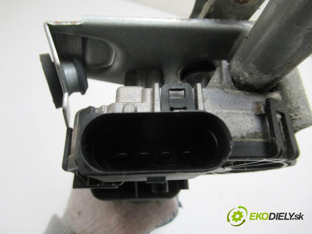 Mazda 3  2004  SEDAN 4D 1.6B 105KM 04-09 1600 Mechanizmus stieračov predný F00S2S2473 (Motorčeky stieračov predné)