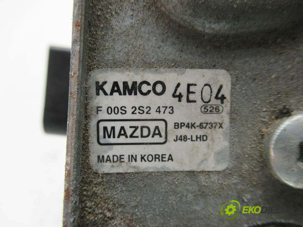 Mazda 3  2004  SEDAN 4D 1.6B 105KM 04-09 1600 Mechanizmus stieračov predný F00S2S2473 (Motorčeky stieračov predné)