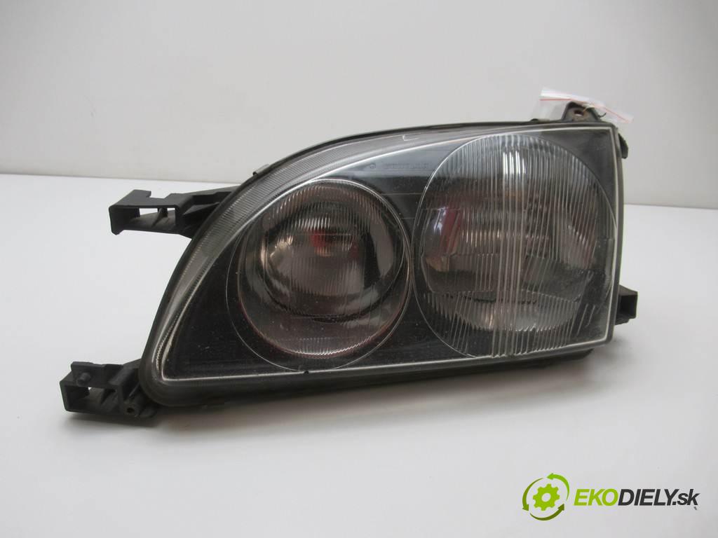 Toyota Avensis  1999  T22 KOMBI 5D 1.6B 101KM 98-03 1600 Svetlomet ľavy  (Ostatné)