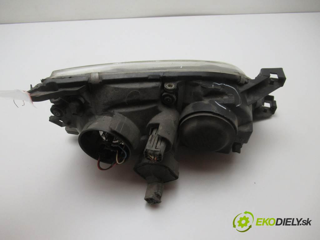 Toyota Avensis  1999  T22 KOMBI 5D 1.6B 101KM 98-03 1600 Svetlomet ľavy  (Ostatné)