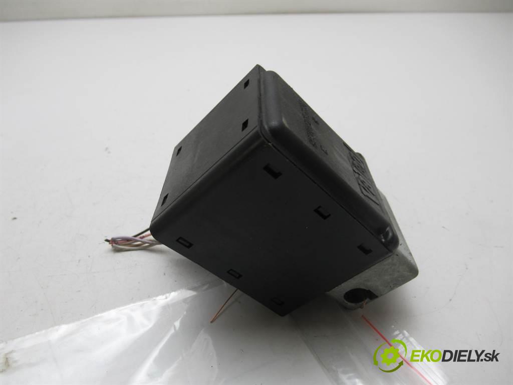 Renault Espace IV LIFT    LIFT 2.0DCI 150KM 02-14  blokáda volantu 8200604932 (Ostatní)