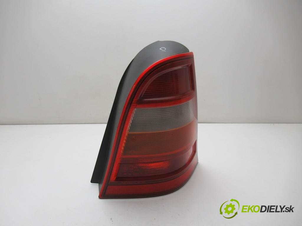 Mercedes-Benz W168  1999  1.6B 102KM 97-04 1600 Svetlo zad pravá  (Ostatné)