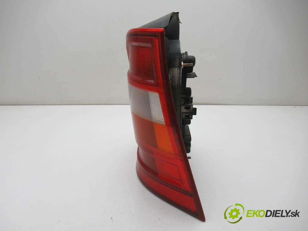 Mercedes-Benz W168  1999  1.6B 102KM 97-04 1600 Svetlo zad pravá  (Ostatné)