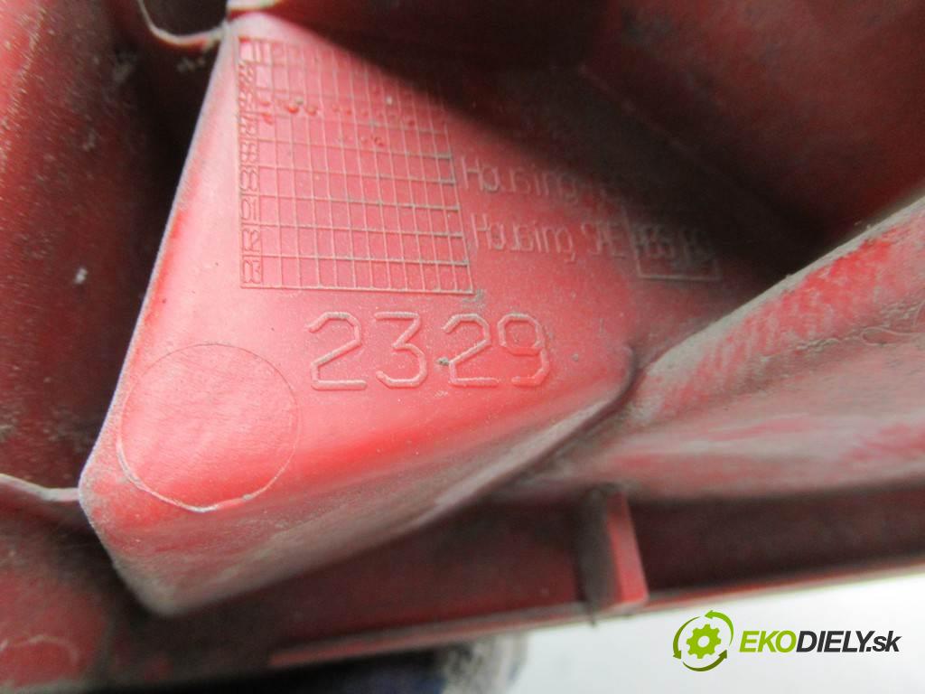 Toyota Avensis  1999  T22 KOMBI 5D 2.0D 82KM 98-03 2000 Svetlo zad ľavá strana  (Ostatné)