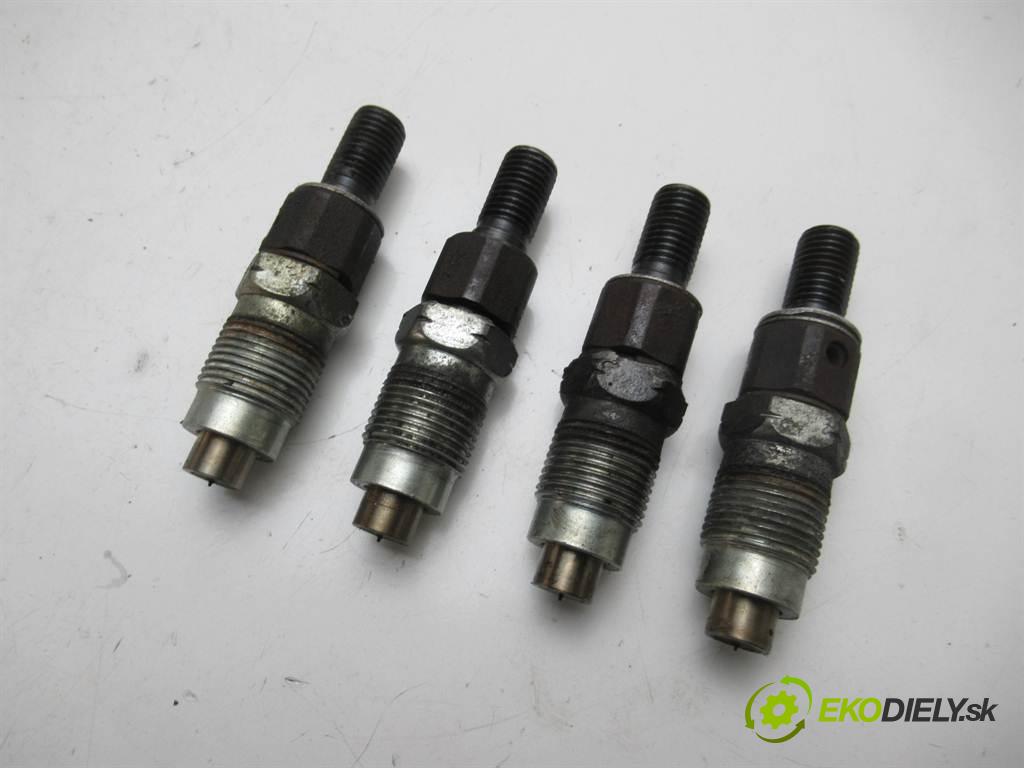 Toyota Avensis  1999  T22 KOMBI 5D 2.0D 82KM 98-03 2000 Vstrekovacie ventily  (Vstrekovacie ventily)