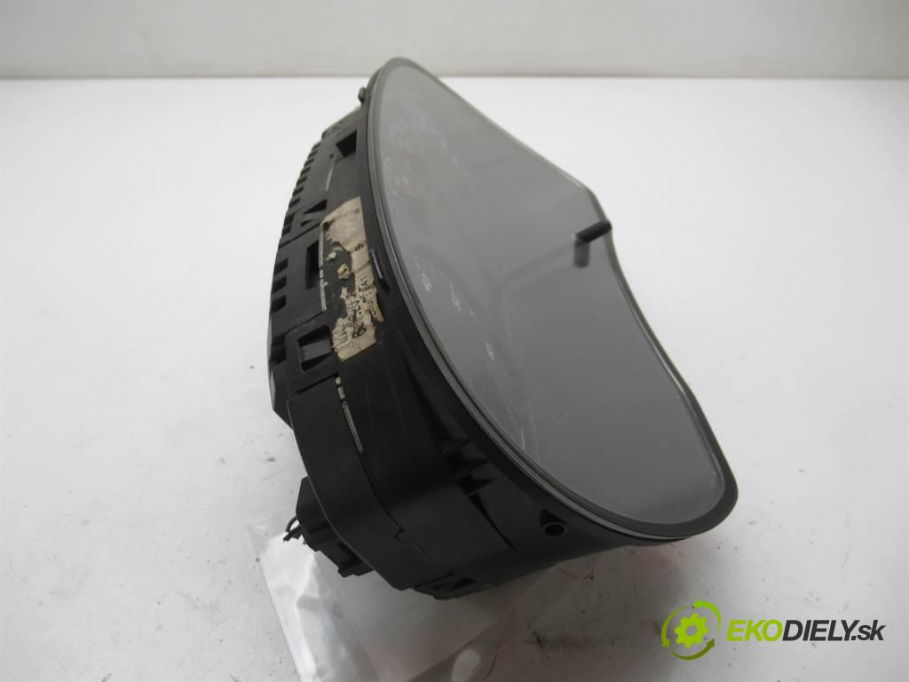 Volkswagen Polo IV  2004  HATCHBACK 3D 1.4B 75KM 01-09 1400 Prístrojovka 6Q0920801A (Prístrojové dosky, displeje)