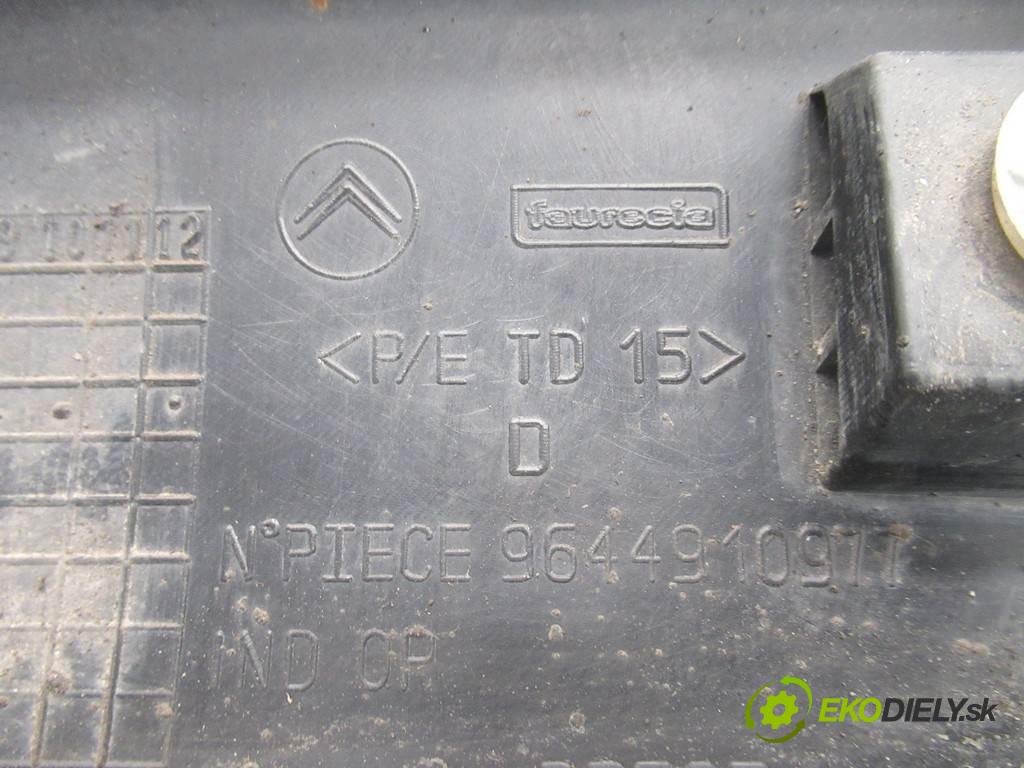 Citroen C3    HATCHBACK 5D 1.4B 88KM 02-09  práh pravý 9644910977