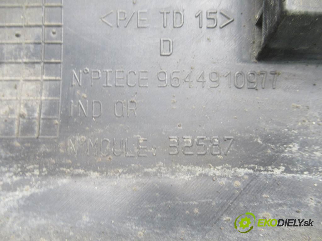 Citroen C3    HATCHBACK 5D 1.4B 88KM 02-09  práh pravý 9644910977