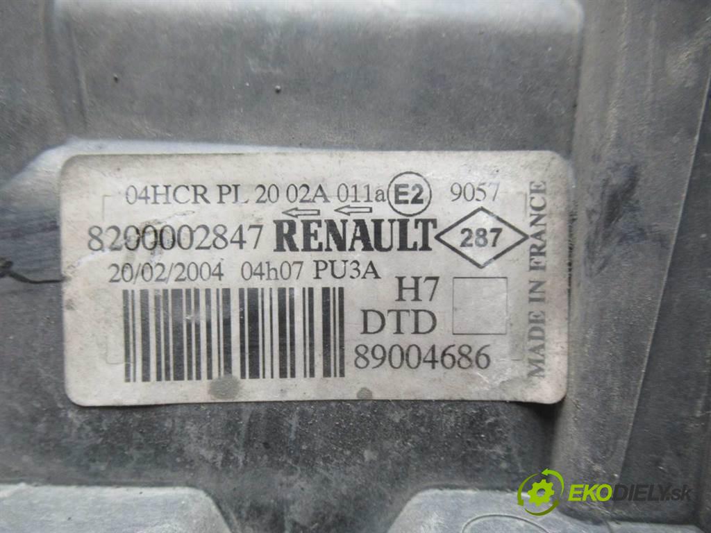 Renault Laguna II  2004  HATCHBACK 5D 1.6B 103KM 01-07 1600 světlomet pravý