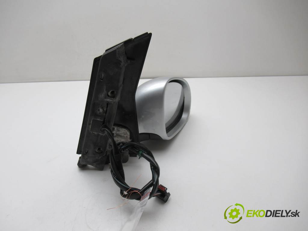 Volkswagen Golf V  2005  PLUS 1.9TDI 105KM 03-08 1900 Spätné zrkadlo pravé  (Ostatné)