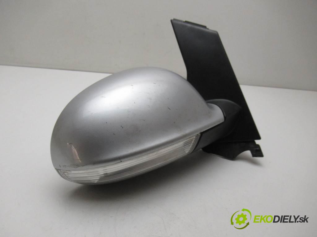 Volkswagen Golf V  2005  PLUS 1.9TDI 105KM 03-08 1900 Spätné zrkadlo pravé  (Ostatné)