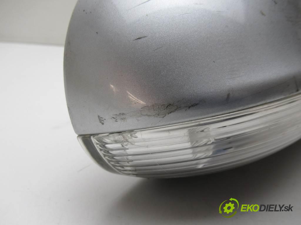 Volkswagen Golf V  2005  PLUS 1.9TDI 105KM 03-08 1900 Spätné zrkadlo pravé  (Ostatné)