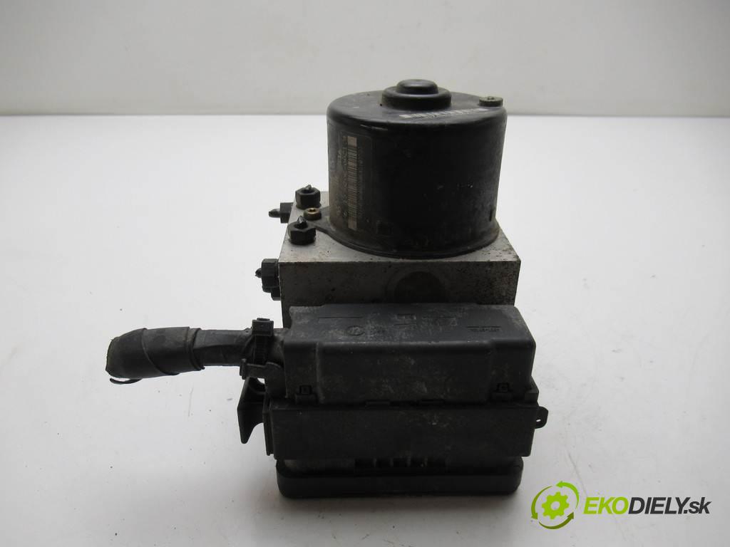 Volkswagen Polo IV 9N  2002  HATCHBACK 5D 1.4B 16V 75KM 01-09 1400 Pumpa ABS 6Q0614117C (Pumpy ABS)
