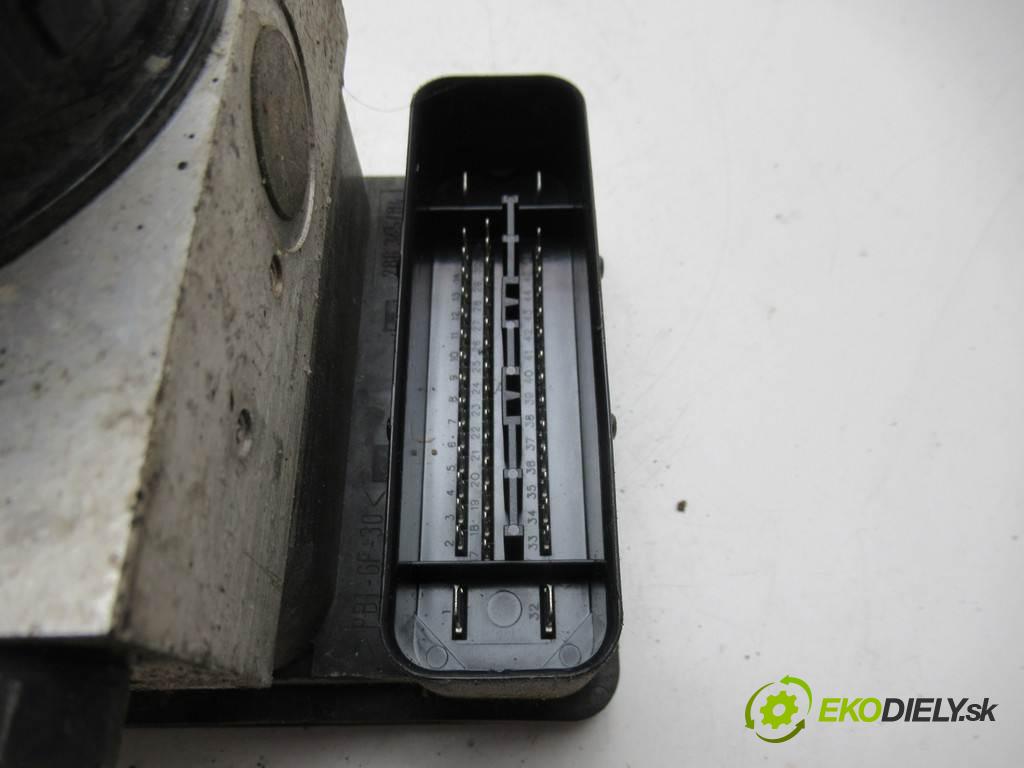 Volkswagen Polo IV 9N  2002  HATCHBACK 5D 1.4B 16V 75KM 01-09 1400 Pumpa ABS 6Q0614117C (Pumpy ABS)