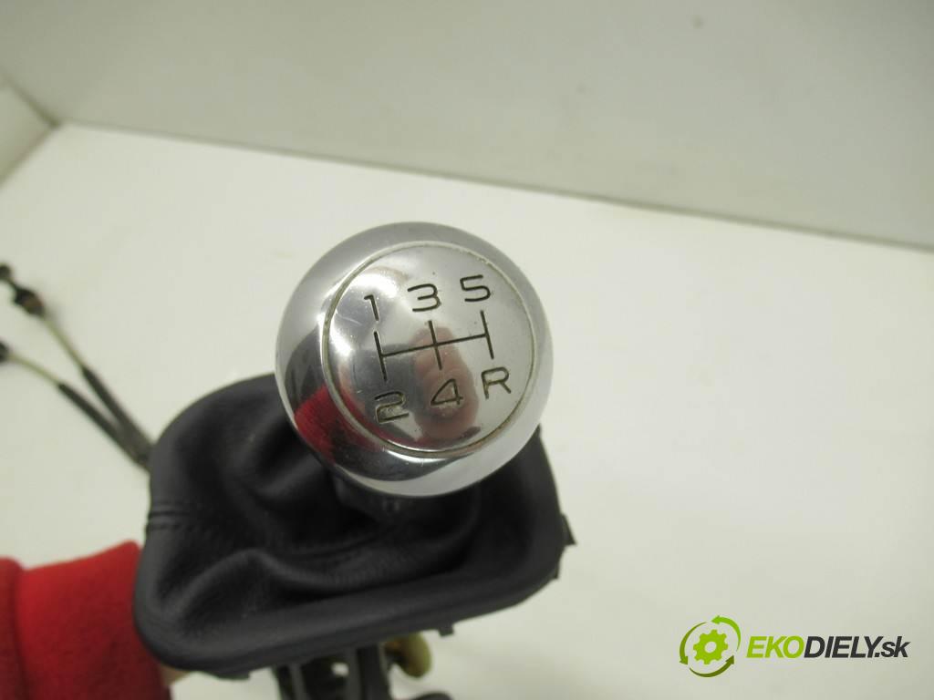 Peugeot 1007  2008 75KM 1.4B 75KM 04-09 1400 Kulisa - - 9680218980 (Rýchlostné páky / kulisy)