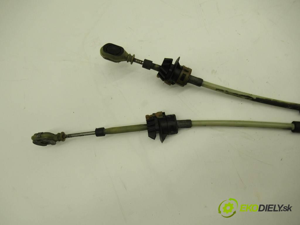 Peugeot 1007  2008 75KM 1.4B 75KM 04-09 1400 Kulisa - - 9680218980 (Rýchlostné páky / kulisy)