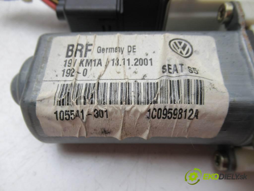 Seat Leon I  2001  HATCHBACK 5D 1.9TDI 110KM 99-06 1900 motorek sťahovaní okna zadní část levý 1C0959812A (Motorky oken)