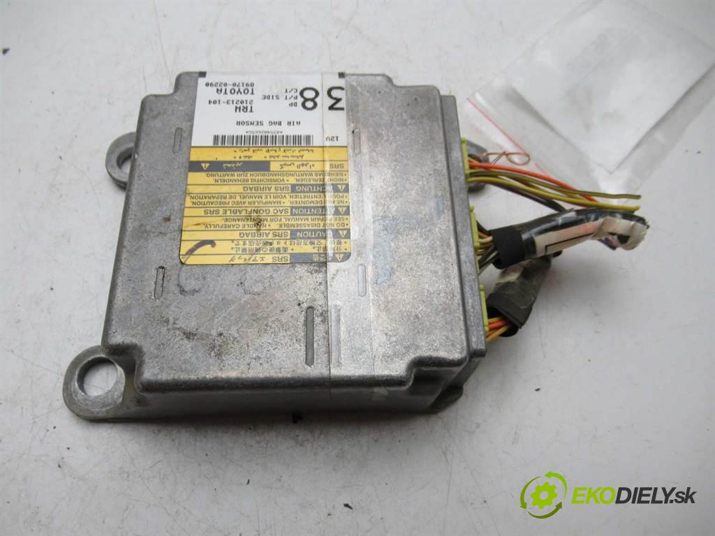 Toyota Corolla E12  2004  KOMBI 2.0D-4D 90KM 02-07 2000 senzor airbag 89170-02290 (Snímače)