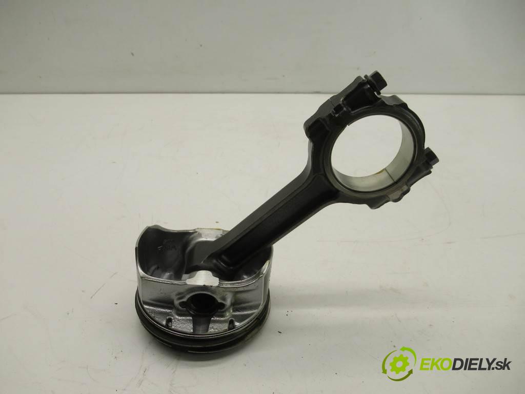 Chevrolet Corvette C7    6.2B V8 466KM 13-  piest - ojnica  (Piesty)