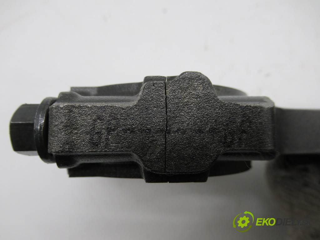 Chevrolet Corvette C7    6.2B V8 466KM 13-  piest - ojnica  (Piesty)